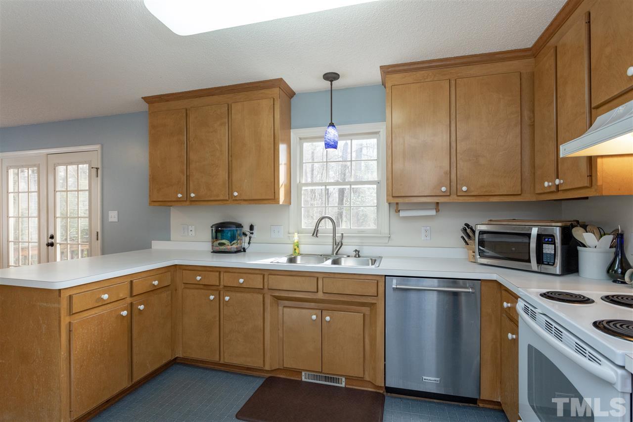 201 Crosspine Drive Raleigh, NC 27603 - Photo 11 of 25