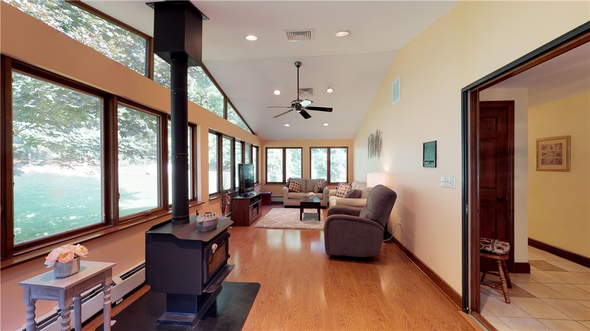 185 Harris Road Smithfield, RI 02917 - Photo 19 of 40 Gallery Image 19