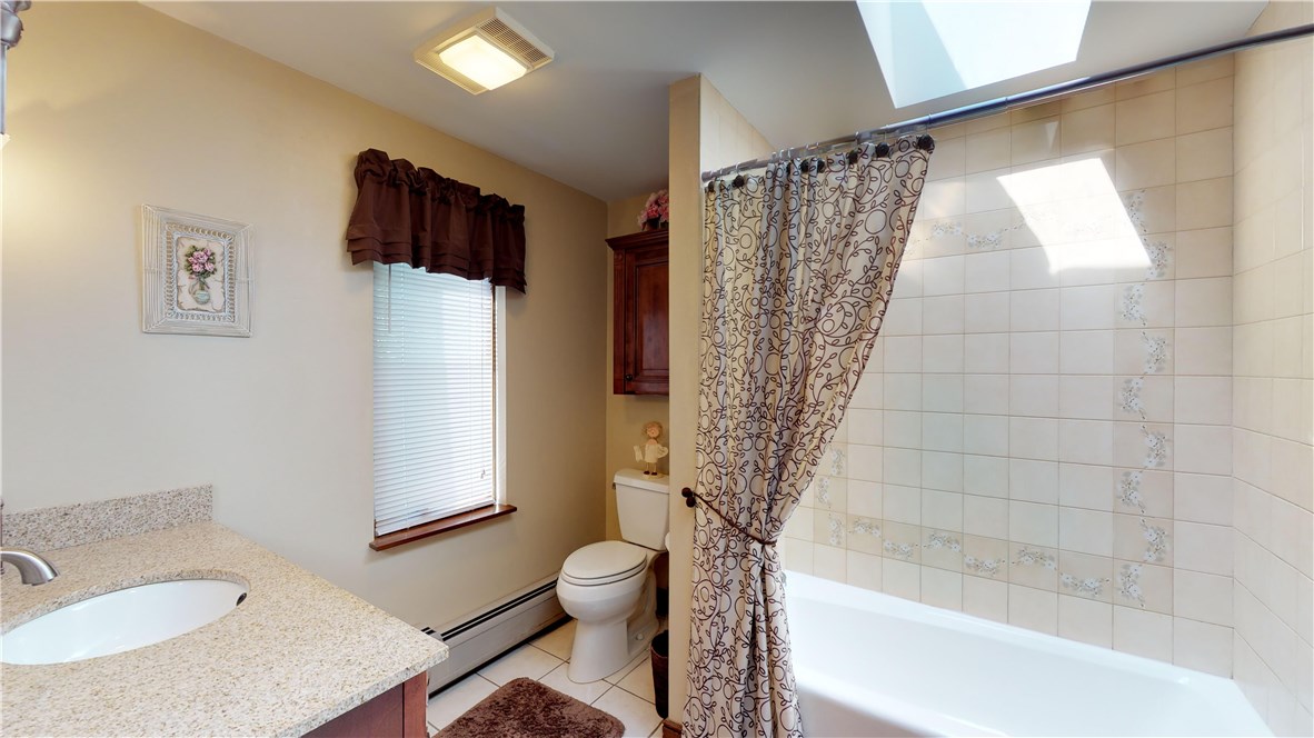 185 Harris Road Smithfield, RI 02917 - Photo 33 of 40 Gallery Image 33