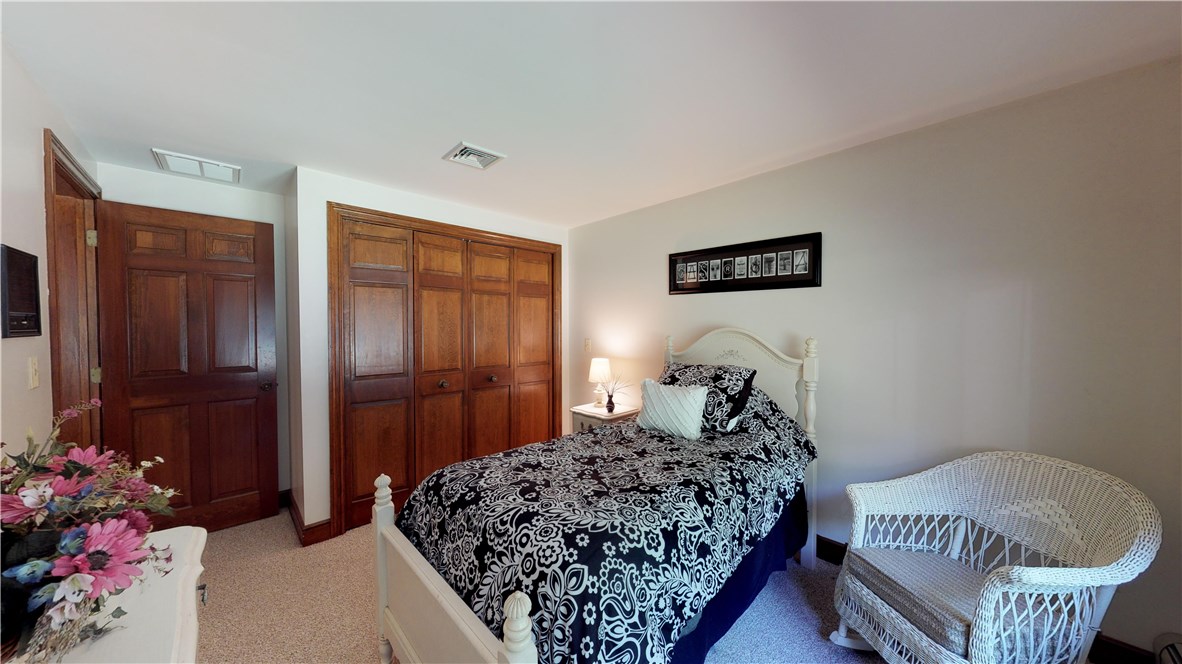 185 Harris Road Smithfield, RI 02917 - Photo 37 of 40 Gallery Image 37