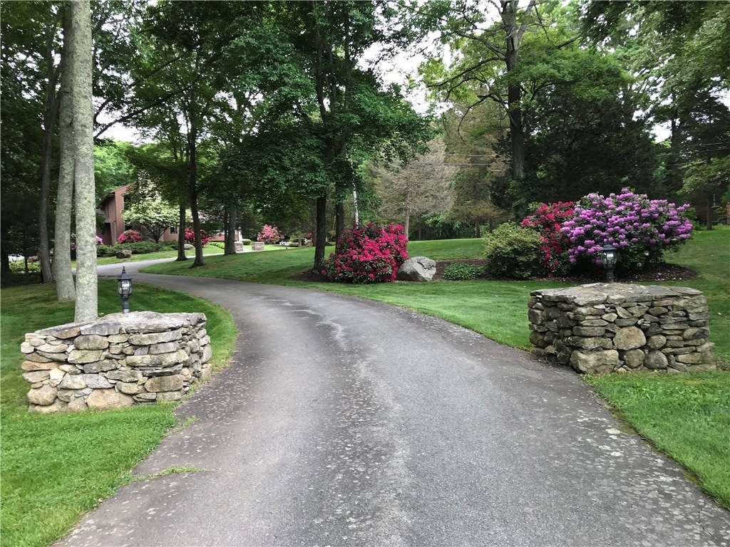 185 Harris Road Smithfield, RI 02917 - Photo 6 of 40 Gallery Image 6