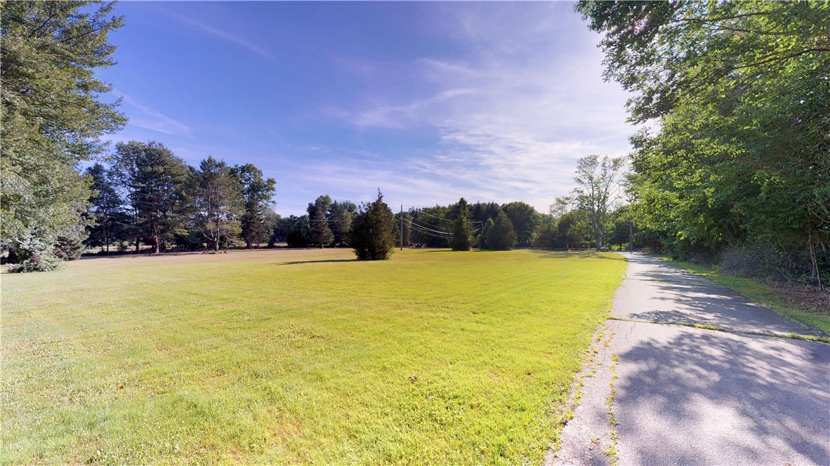 185 Harris Road Smithfield, RI 02917 - Photo 7 of 40 Gallery Image 7