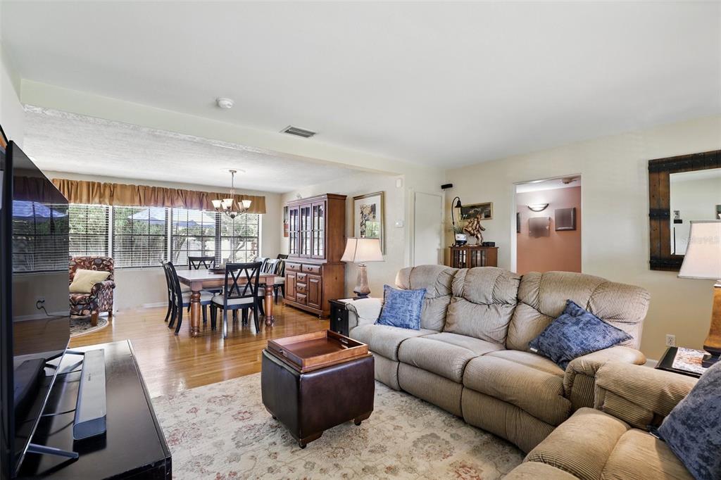 619 Byron Road Winter Park, FL 32792 - Photo 8 of 40 Gallery Image 8