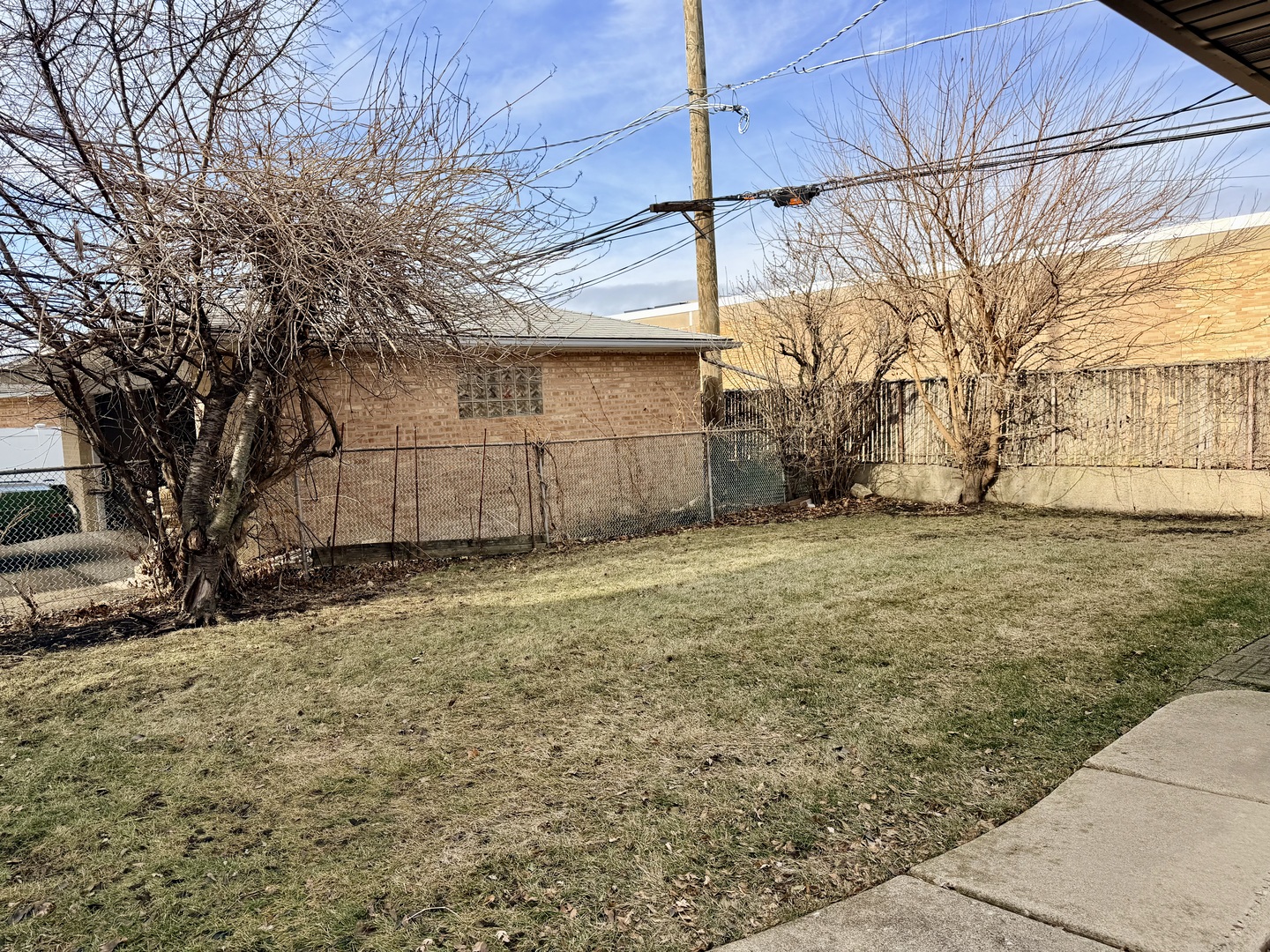 7238 West Crain Street, Unit G Niles, IL 60714 - Photo 11 of 11 a view of a backyard of the house