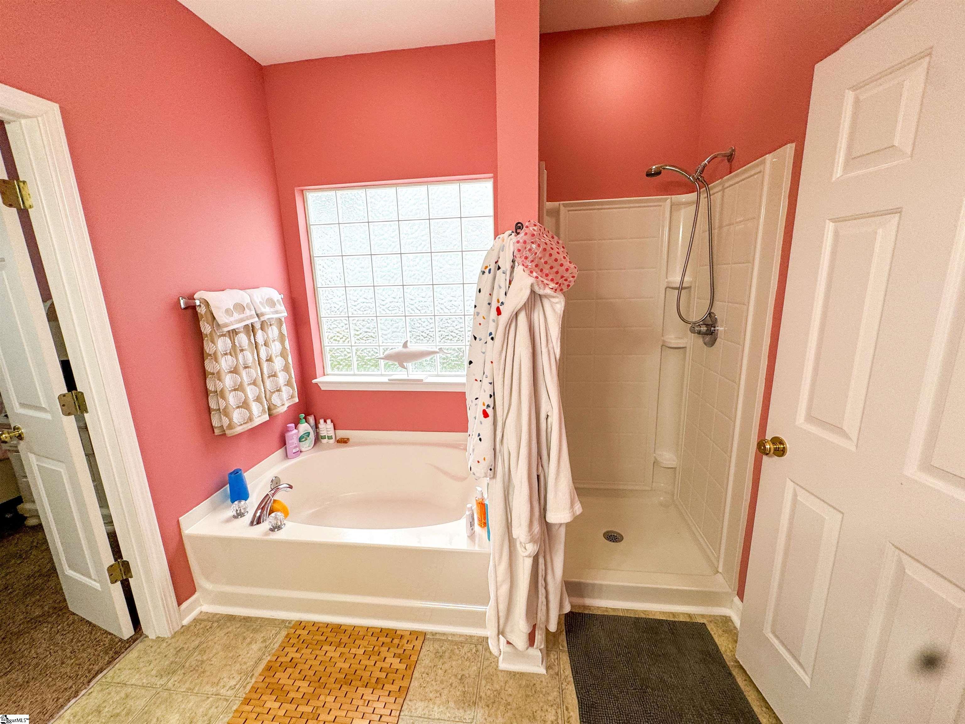 116 Ledgewood Way Easley, SC 29642 - Photo 6 of 20 Gallery Image 6