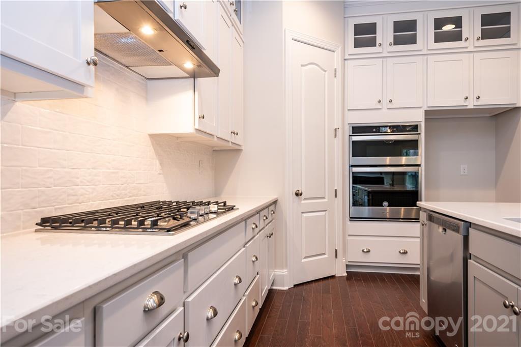 5 Rae Court, Unit 5 Denver, NC 28037 - Photo 5 of 23 Gallery Image 5