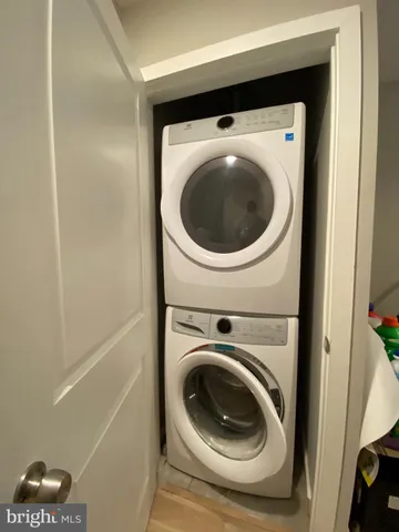 $3,500 | 2020 North Carlisle Street, Unit 2, Philadelphia, PA 19121