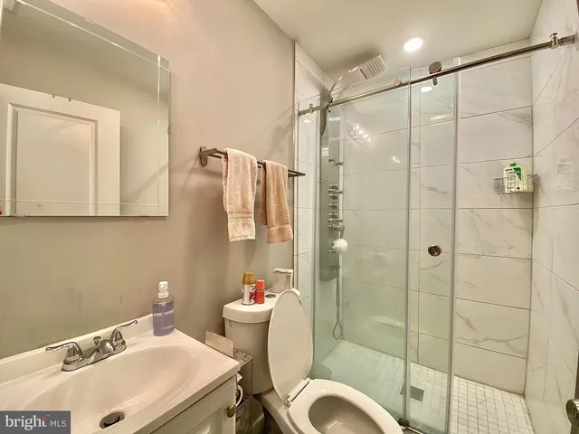 $3,500 | 2020 North Carlisle Street, Unit 2, Philadelphia, PA 19121