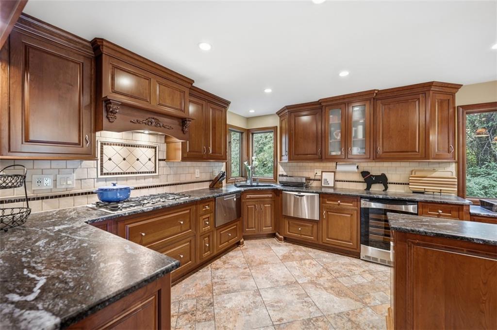 2533 Riva Ridge Court Wexford, PA 15090 - Photo 10 of 42
