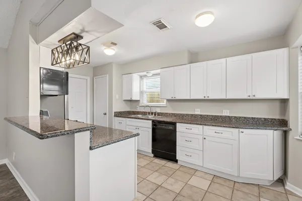 $2,345 | 3214 White Sail, League City, TX 77573