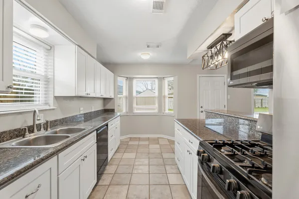 $2,295 | 3214 White Sail, League City, TX 77573