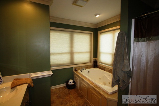 517 Ivy Ridge Road Deep Gap, NC 28618 - Photo 12 of 15 Gallery Image 12