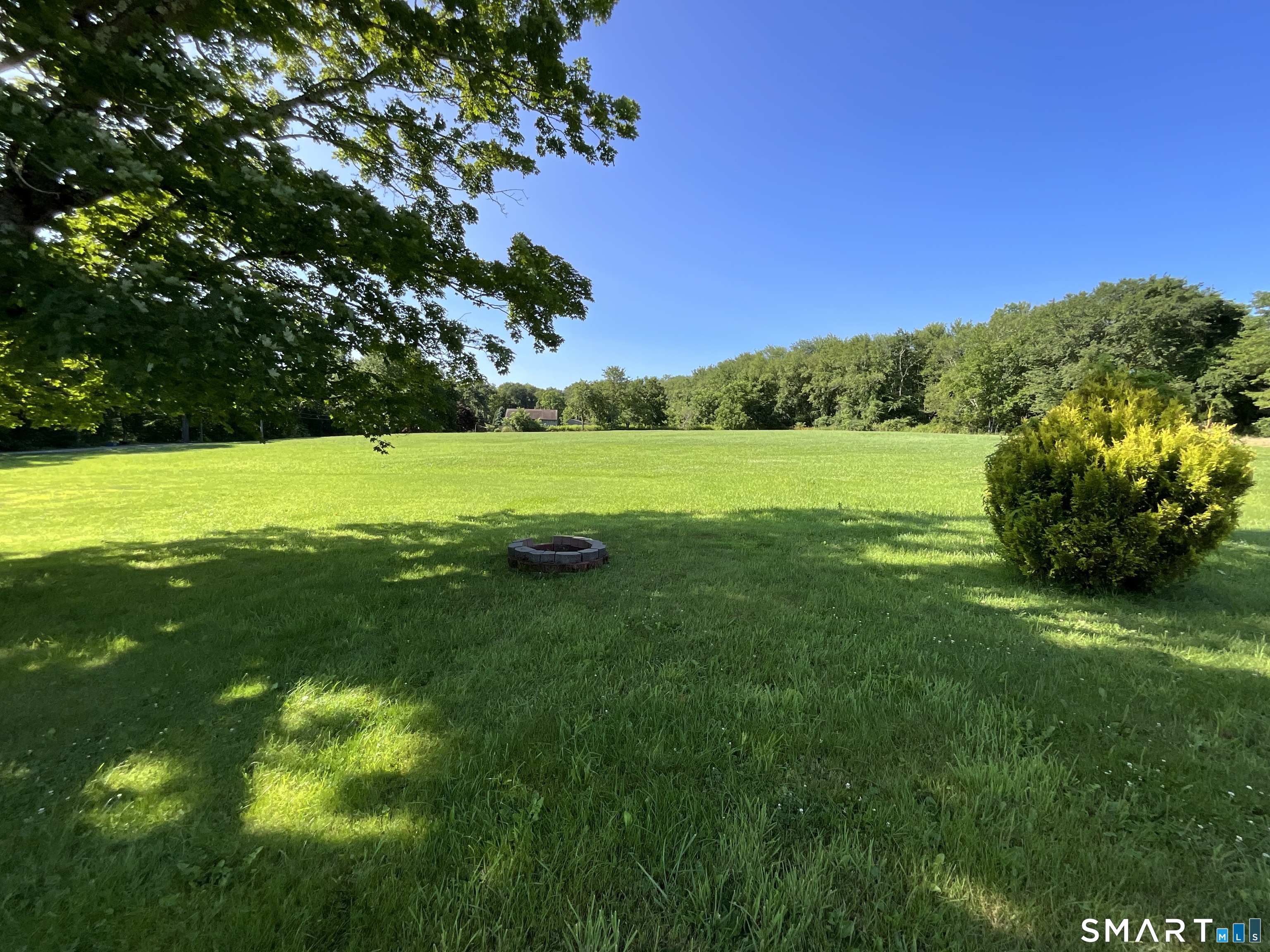 236 Deerfield Road Pomfret, CT 06259 - Photo 9 of 40 Gallery Image 9