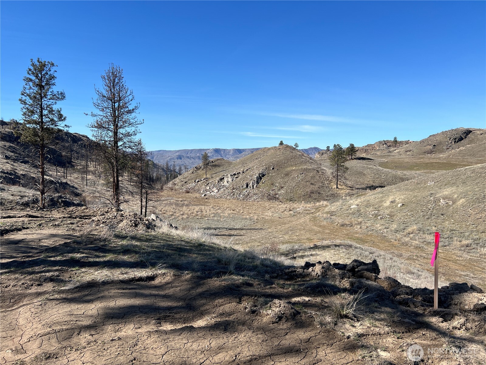 -nna Nna Soap Lake Road Okanogan, WA 98840 - Photo 9 of 15 a view of a snow on the beach