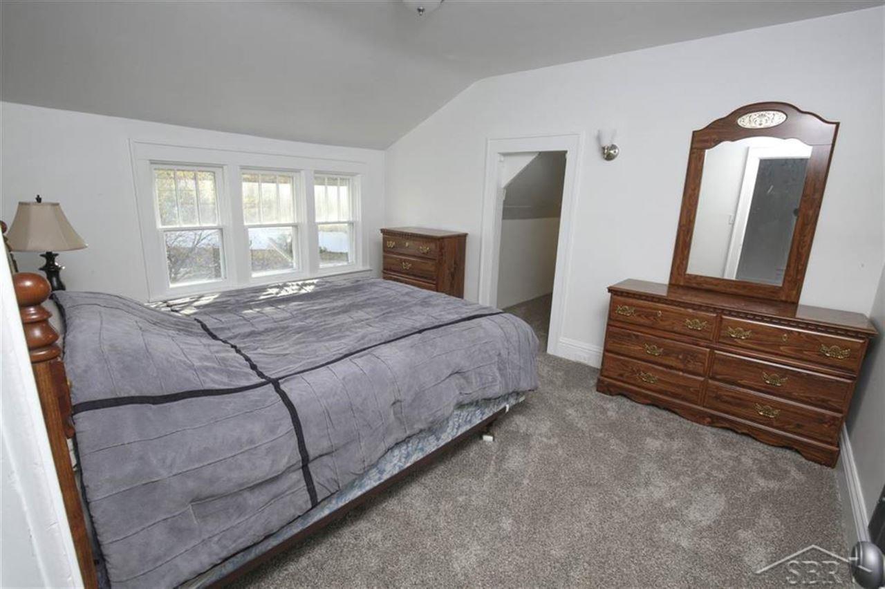210 North Tuscola Road Bay City, MI 48708 - Photo 24 of 41 50028319-23.JPG
