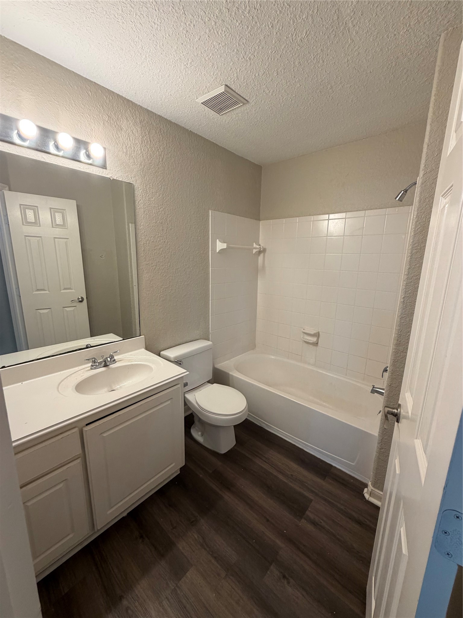 3219 Watercliff Court Spring, TX 77388 - Photo 18 of 21 a bathroom with a sink a toilet and shower