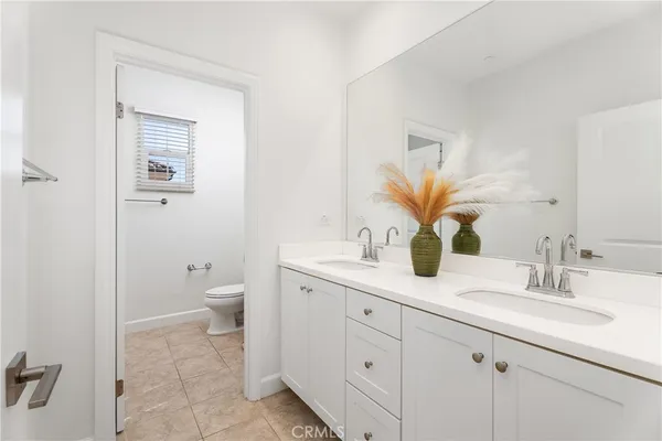 $1,799,000 | 124 Hargrove, Irvine, CA 92620