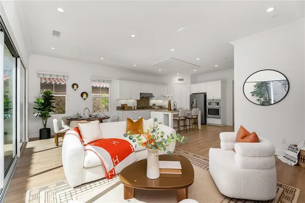 $1,799,000 | 124 Hargrove, Irvine, CA 92620