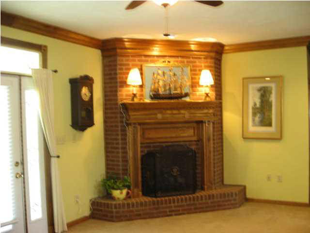 301 White Sand Road Florence, MS 39073 - Photo 5 of 24 FIREPLACE WITH GAS LOGS
