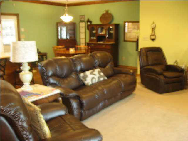 301 White Sand Road Florence, MS 39073 - Photo 8 of 24 LIVING ROOM