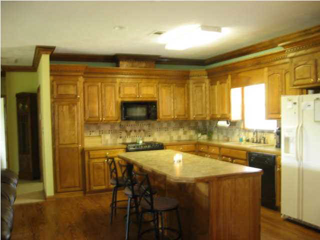 301 White Sand Road Florence, MS 39073 - Photo 9 of 24 KITCHEN WITH ISLAND
