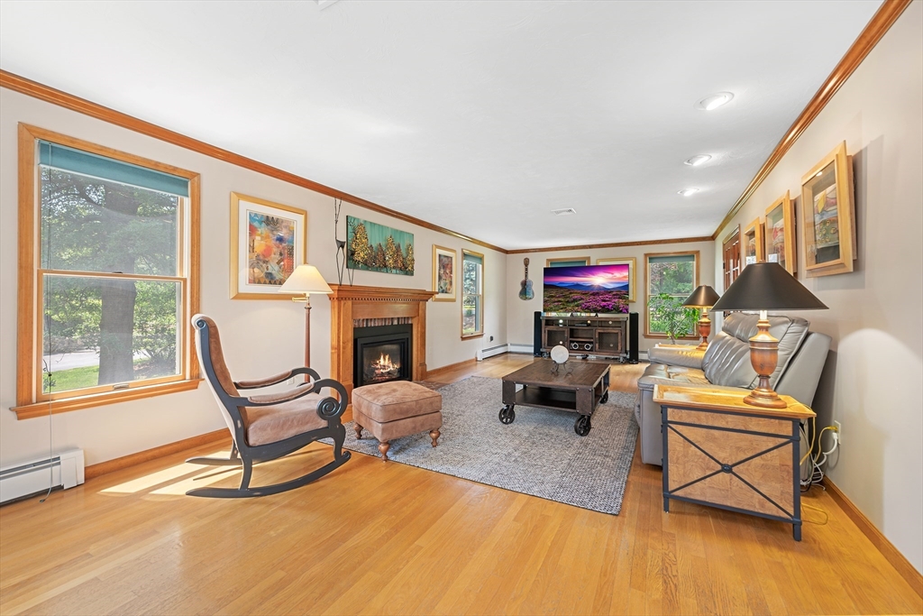 336 Simpson Road Marlborough, MA 01752 - Photo 12 of 42 Gallery Image 12