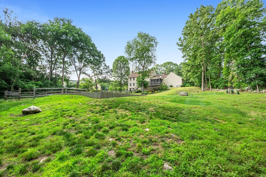 336 Simpson Road Marlborough, MA 01752 - Photo 36 of 42 Gallery Image 36