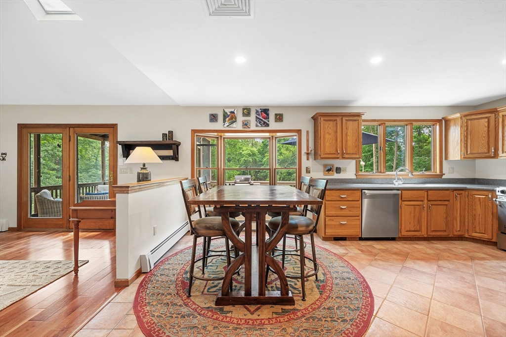 336 Simpson Road Marlborough, MA 01752 - Photo 6 of 42 Gallery Image 6