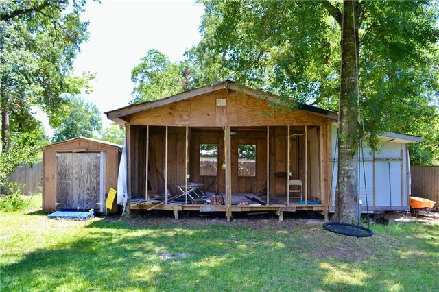 $265,000 | 727 Hutchinson Street, Mandeville, LA 70448