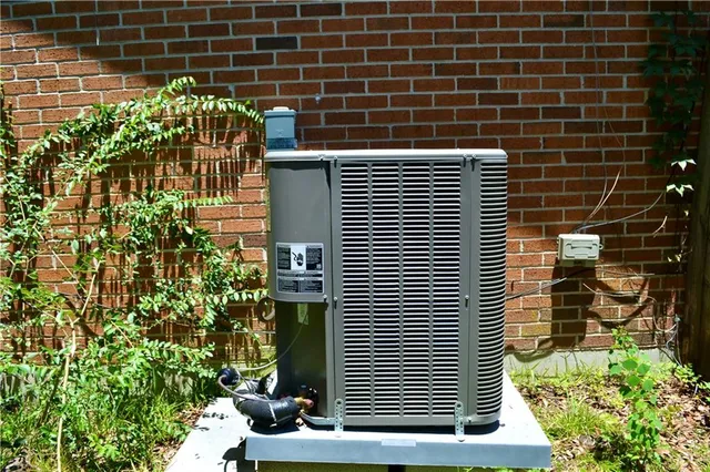 $265,000 | 727 Hutchinson Street, Mandeville, LA 70448