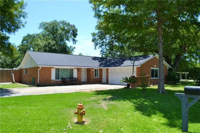 $265,000 | 727 Hutchinson Street, Mandeville, LA 70448