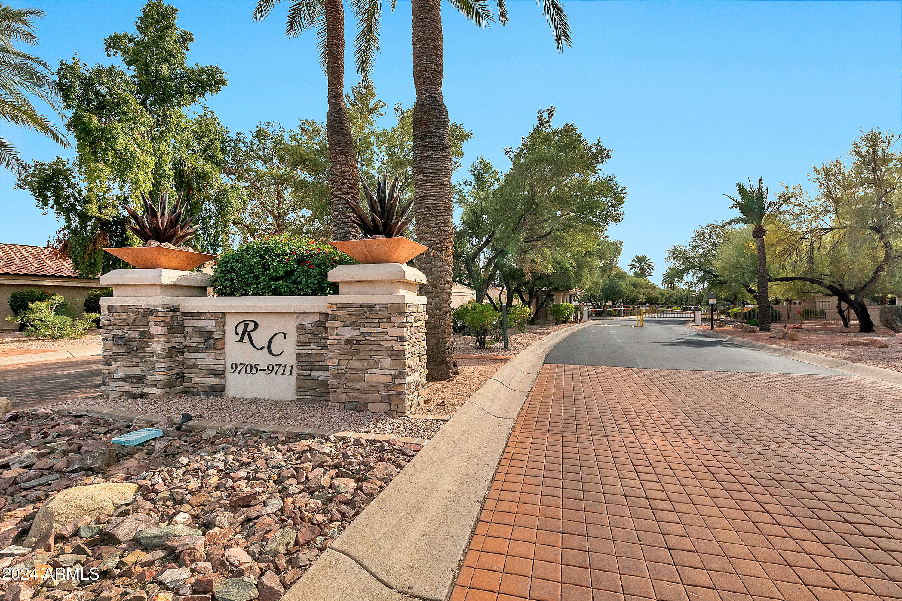9711 East Mountain View Road, Unit 1516 Scottsdale, AZ 85258 - Photo 2 of 22 9711 E Mountain View Rd unit 1516-1