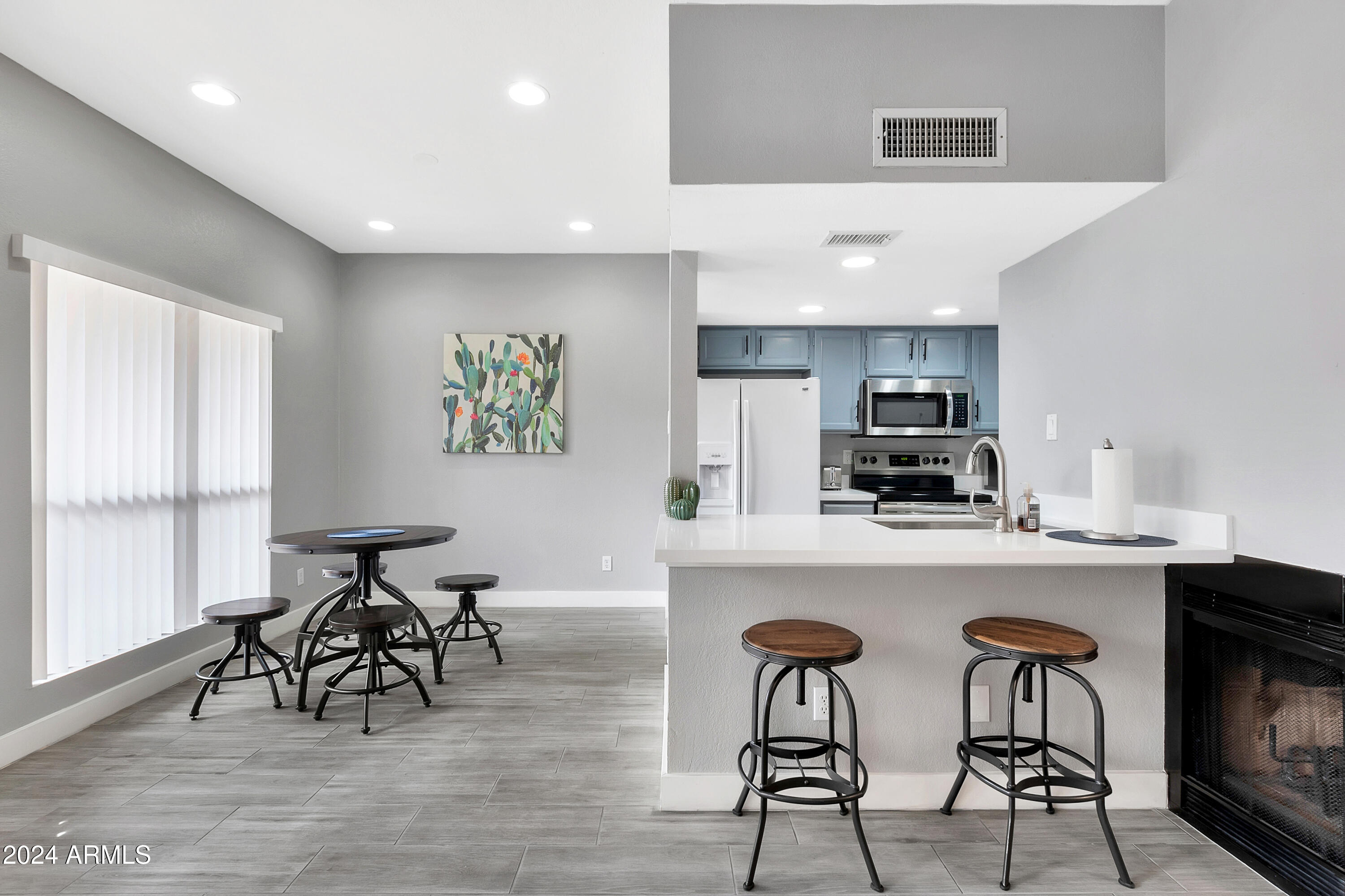 9711 East Mountain View Road, Unit 1516 Scottsdale, AZ 85258 - Photo 7 of 22 9711 E Mountain View Rd unit 1516-7