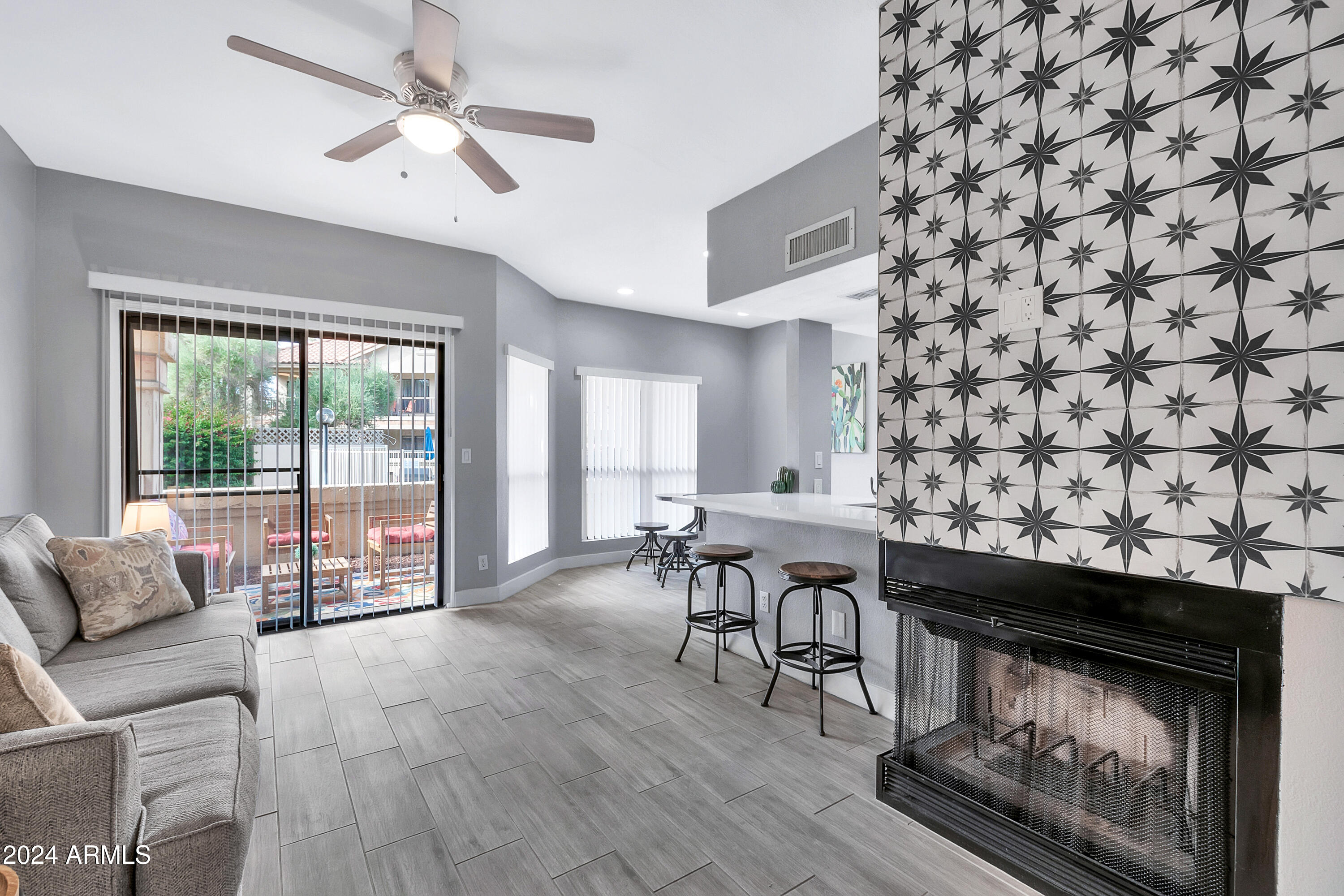 9711 East Mountain View Road, Unit 1516 Scottsdale, AZ 85258 - Photo 9 of 22 9711 E Mountain View Rd unit 1516-10