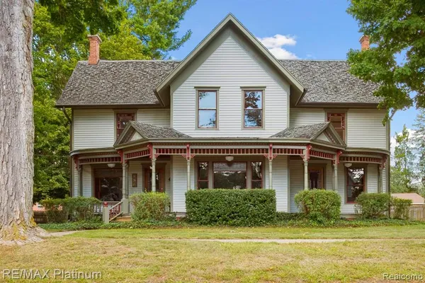 $275,000 | 126 West Hanover Street, Marshall, MI 49068