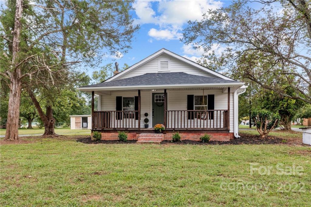 1025 Stone Road Salisbury, NC 28146 - Photo 28 of 47 a front view of a house with garden