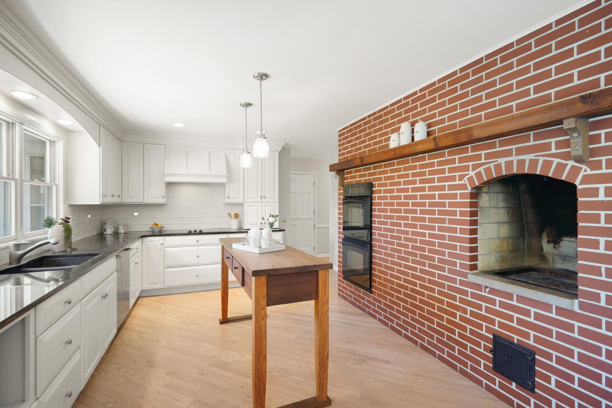 17225 Manor Road Minnetonka, MN 55345 - Photo 13 of 41 Gallery Image 13