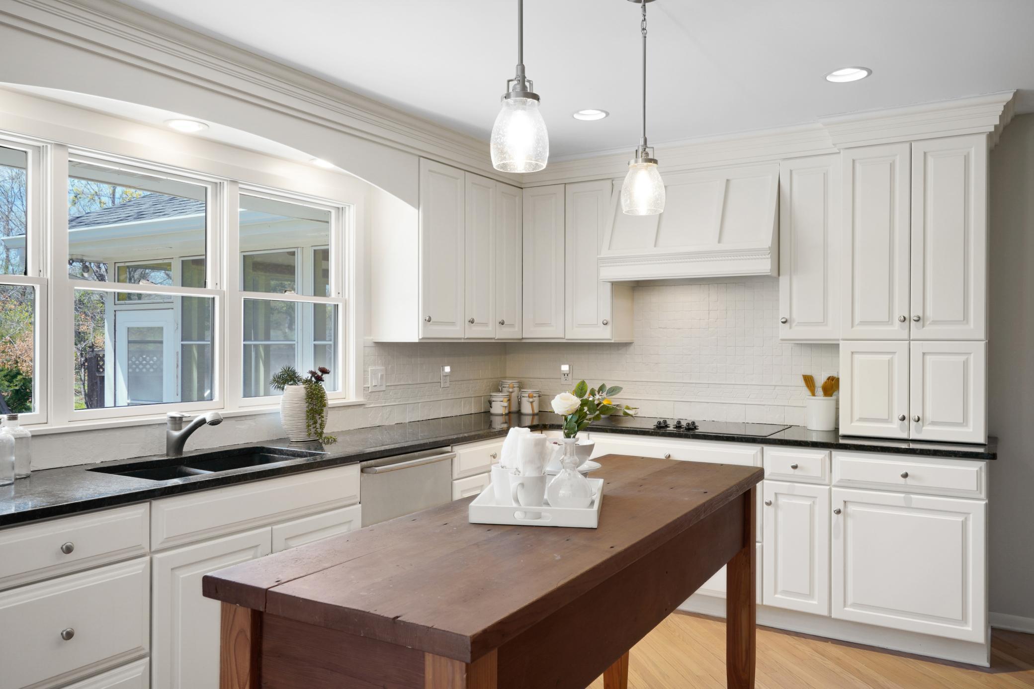 17225 Manor Road Minnetonka, MN 55345 - Photo 14 of 41 Gallery Image 14