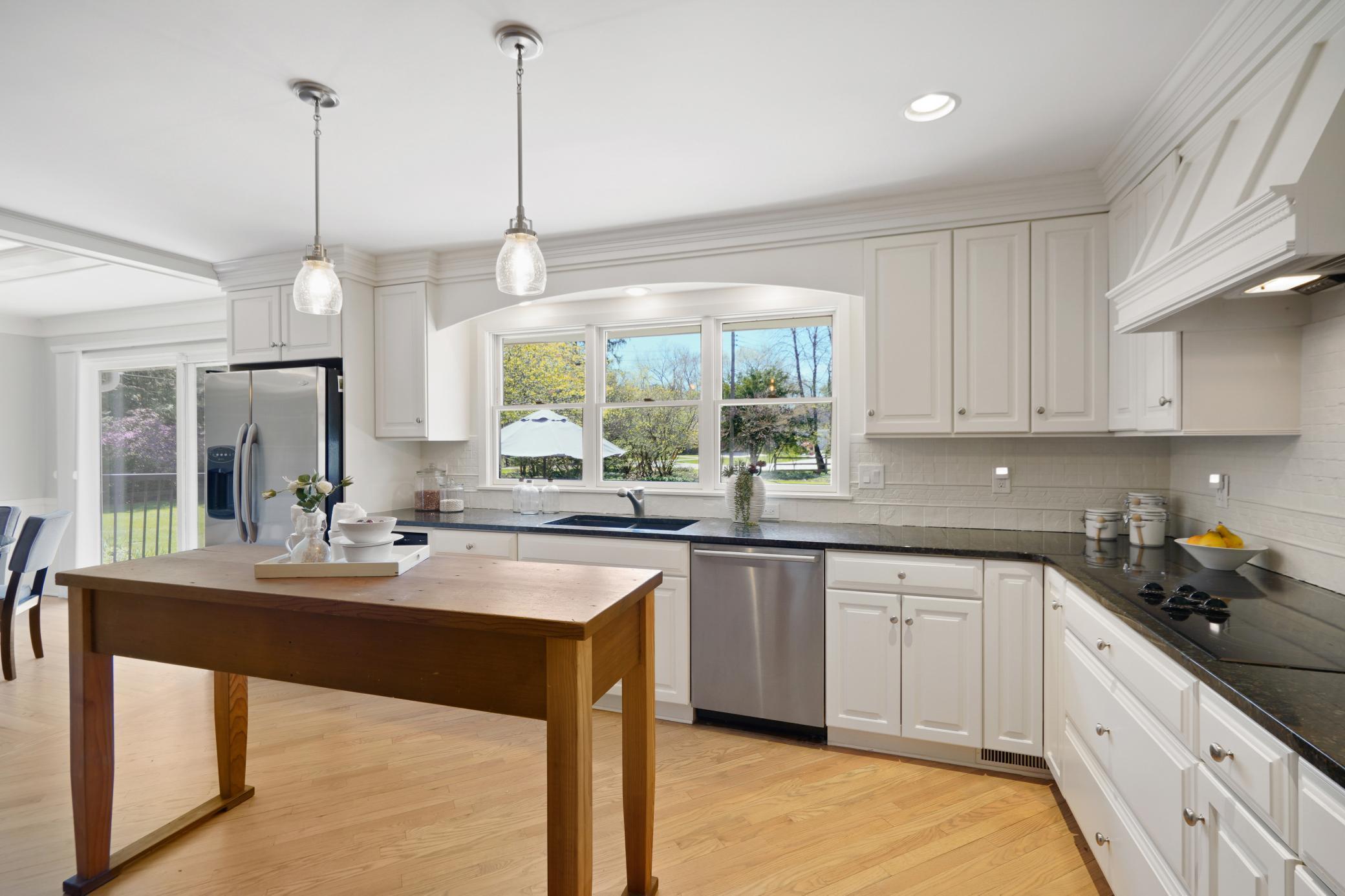 17225 Manor Road Minnetonka, MN 55345 - Photo 15 of 41 Gallery Image 15