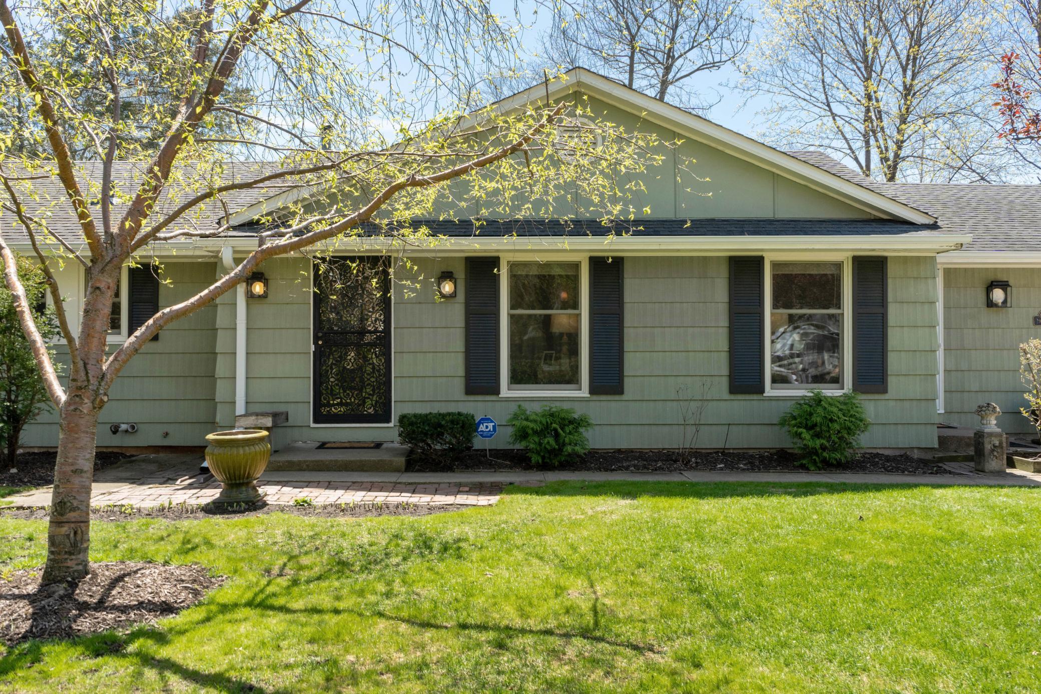 17225 Manor Road Minnetonka, MN 55345 - Photo 40 of 41 Gallery Image 40