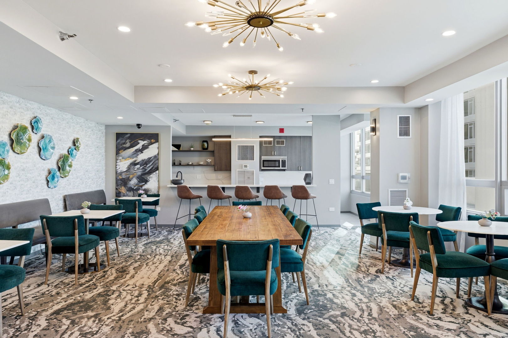 701 South Wells Street, Unit 2801 Chicago, IL 60607 - Photo 25 of 32 a view of a dining room with furniture and chandelier