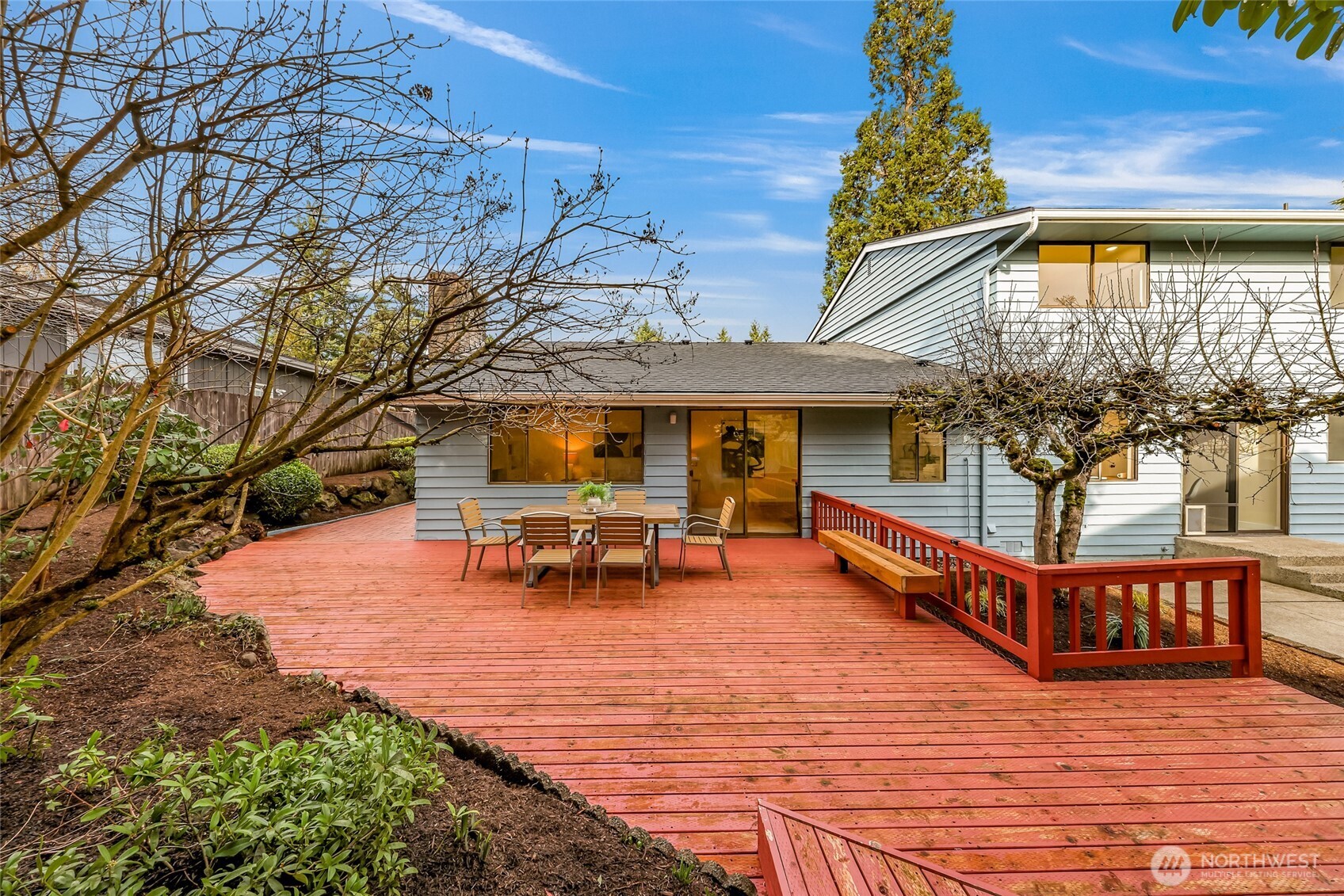 12943 Southeast 68th Street Bellevue, WA 98006 - Photo 32 of 38