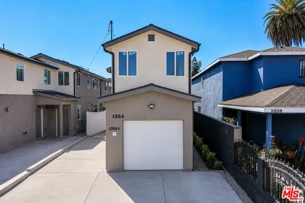 $999,000 | 1354 East 108th Street, Los Angeles, CA 90059