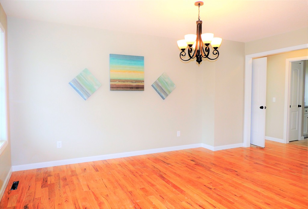 291 Naismith Street Springfield, MA 01104 - Photo 4 of 24 Gallery Image 4