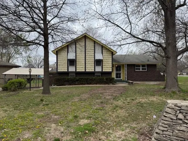 $225,000 | 7722 East 90th Terrace, Kansas City, MO 64138