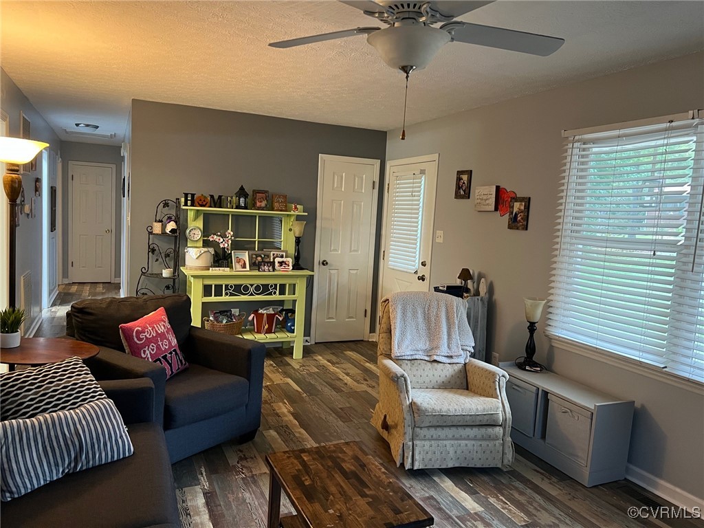 690 Pine Road Halifax, VA 24558 - Photo 4 of 12