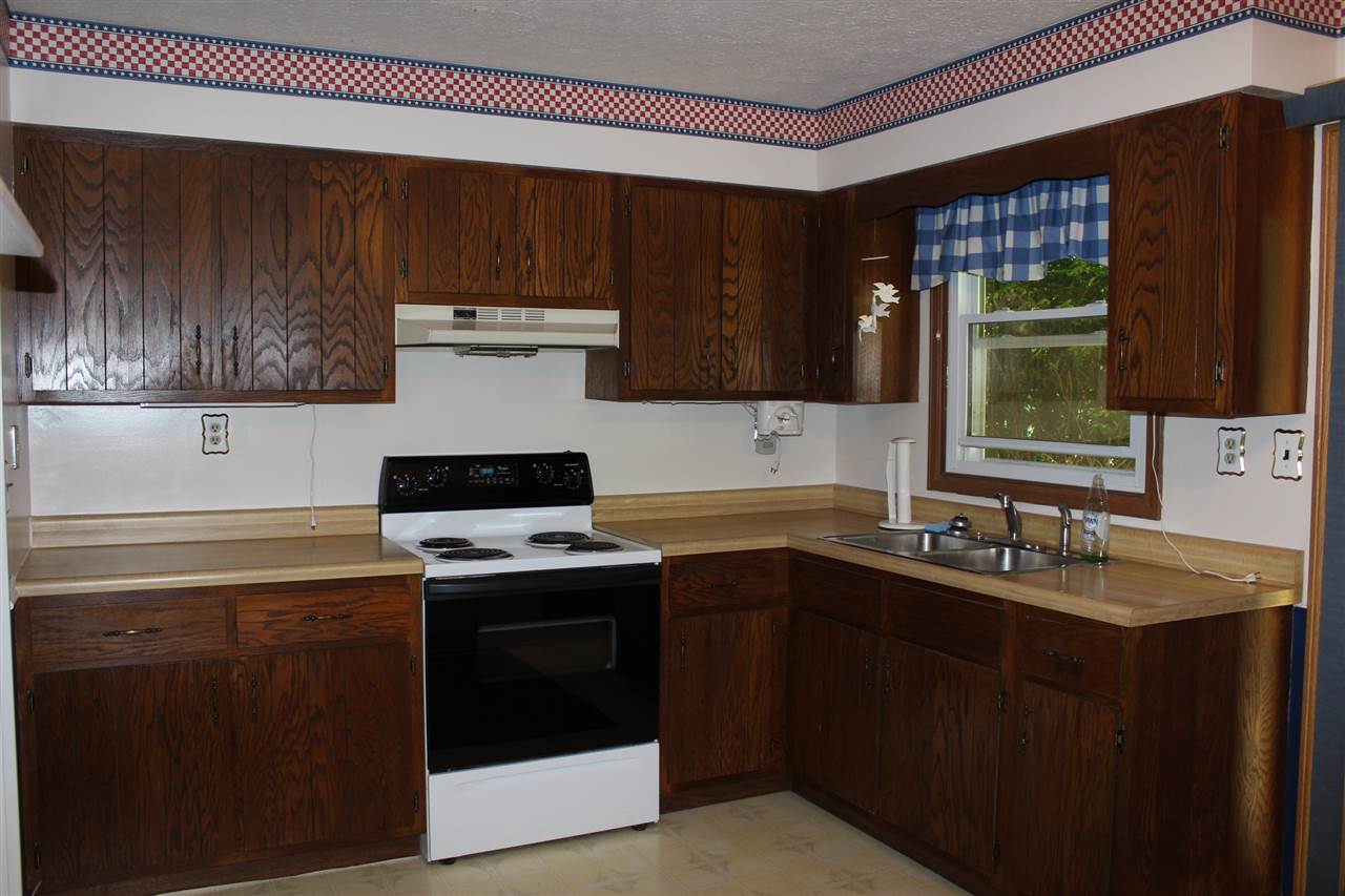 143 Mill Street Bedford, IN 47421 - Photo 3 of 11 Gallery Image 3
