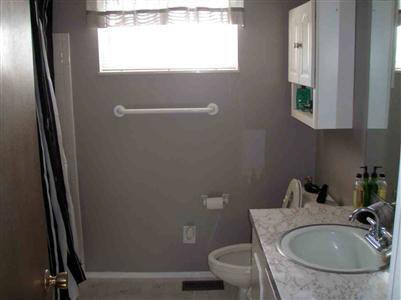 4435 Genesee Road Lapeer, MI 48446 - Photo 8 of 9 20178923-7.JPG