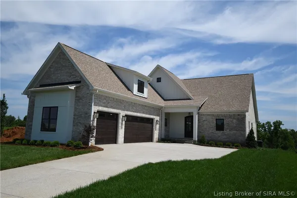 $889,900 | 134 Noblewood Boulevard, Jeffersonville, IN 47130