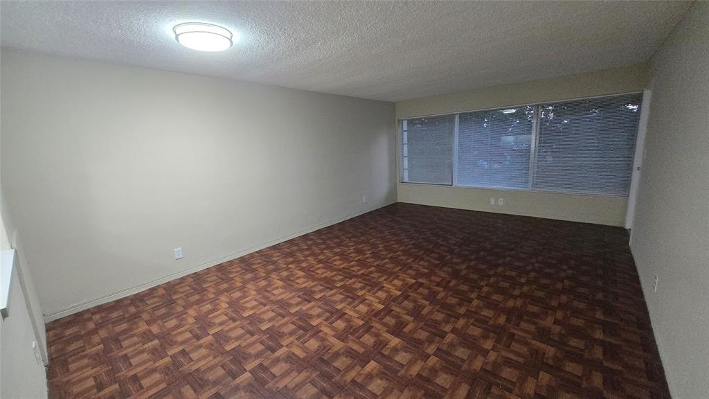 16800 Northeast 15th Avenue, Unit 310 North Miami Beach, FL 33162 - Photo 7 of 23